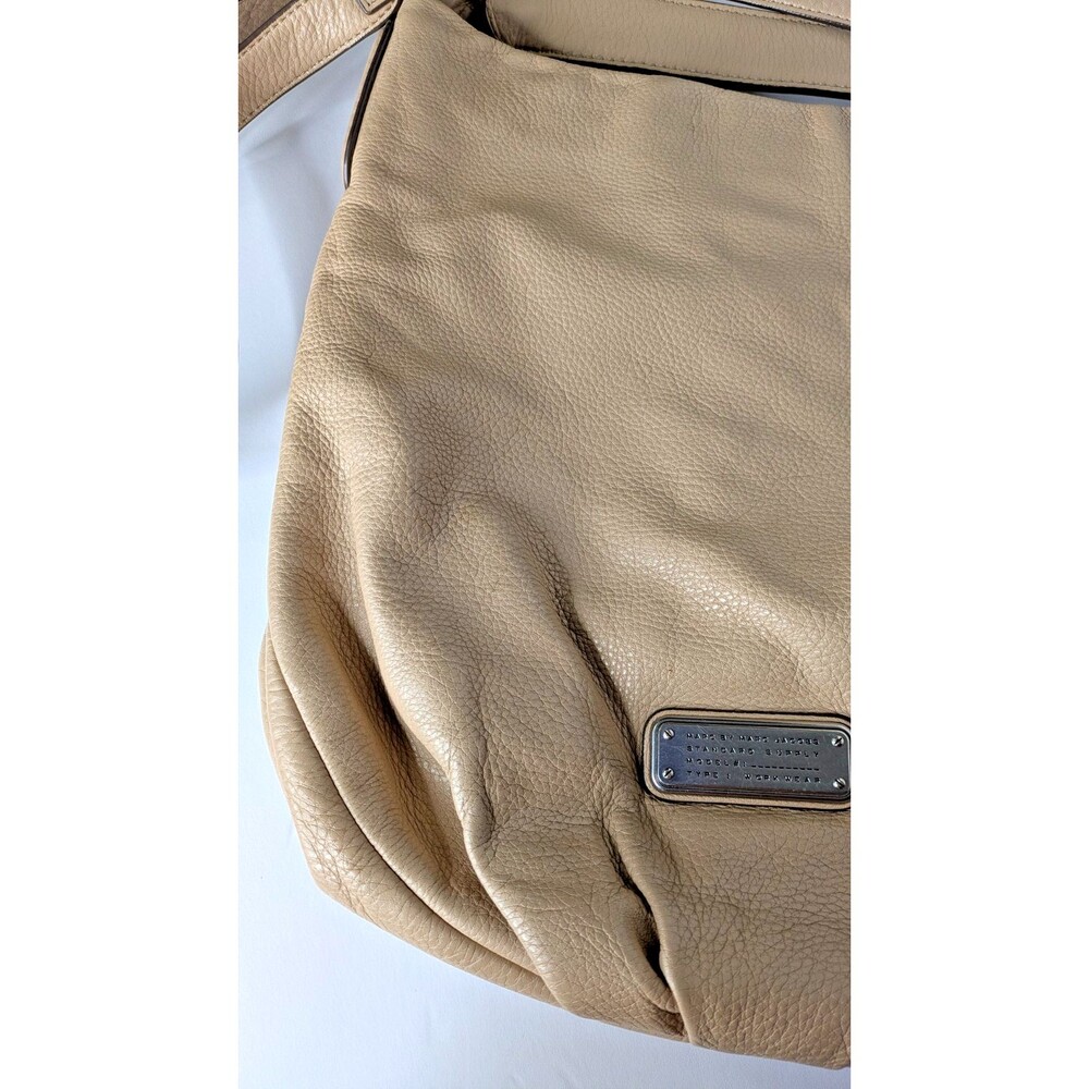 Marc by Marc Jacobs Hillier Hobo Workwear Pebbled Leather Shoulder Bag Beige - Picture 4 of 9